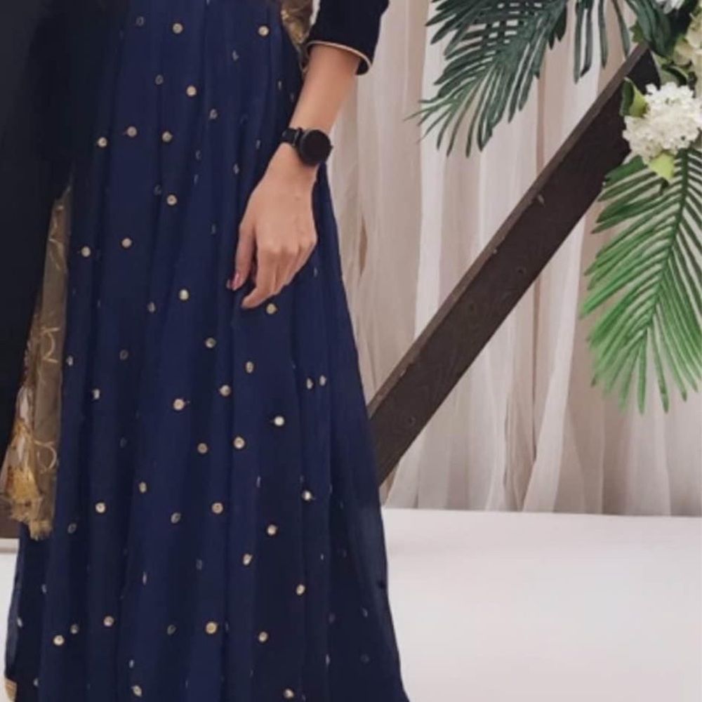 Mirror embellished navy blue lehenga with pink blouse - Picture 2 of 12